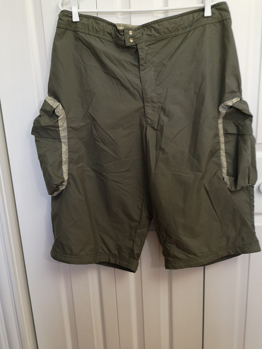 Nike ACG Y2K Olive Cargo Shorts / XXL, Missing Zip-Off Legs